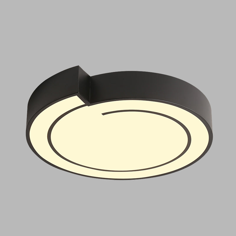 White/Black Round Ceiling Flush Minimalist 18"/21.5" W LED Metal Flush Mount Fixture in Warm/White Light Clearhalo 'Ceiling Lights' 'Close To Ceiling Lights' 'Close to ceiling' 'Flush mount' Lighting' 732082