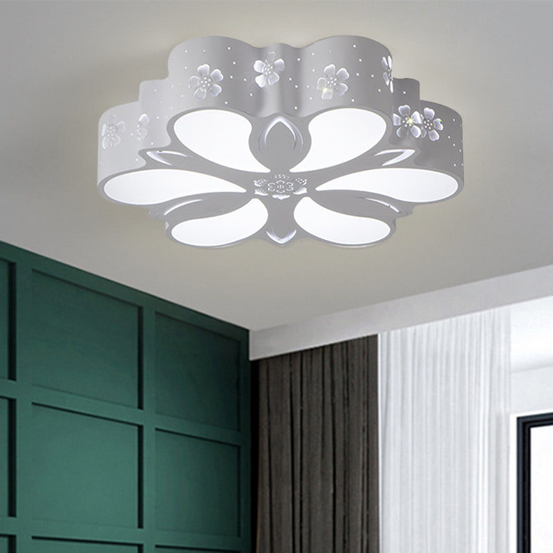 White Petal Flushmount Lighting Modernism LED Metal Flush Mount Ceiling Lamp for Bedroom Clearhalo 'Ceiling Lights' 'Close To Ceiling Lights' 'Close to ceiling' 'Flush mount' Lighting' 732338