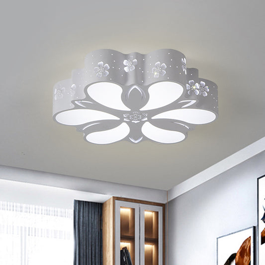 White Petal Flushmount Lighting Modernism LED Metal Flush Mount Ceiling Lamp for Bedroom Clearhalo 'Ceiling Lights' 'Close To Ceiling Lights' 'Close to ceiling' 'Flush mount' Lighting' 732339