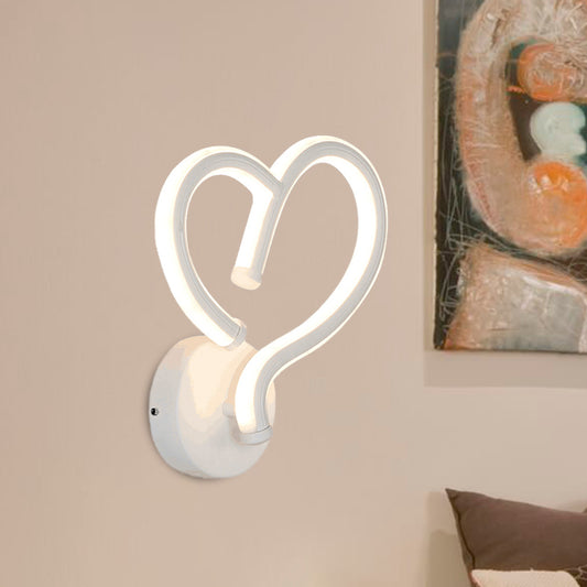 Acrylic Heart Shape Wall Light Fixture Contemporary LED White Wall Sconce Lamp in Warm/White Light Clearhalo 'Modern wall lights' 'Modern' 'Wall Lamps & Sconces' 'Wall Lights' Lighting' 732609