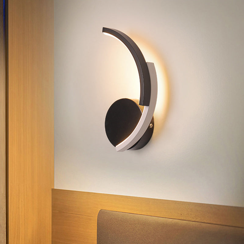 Curved Line Living Room Sconce Acrylic LED Modern Wall Mounted Lamp Fixture in Black, White/Warm Light Clearhalo 'Cast Iron' 'Glass' 'Industrial' 'Modern wall lights' 'Modern' 'Tiffany' 'Traditional wall lights' 'Wall Lamps & Sconces' 'Wall Lights' Lighting' 732619