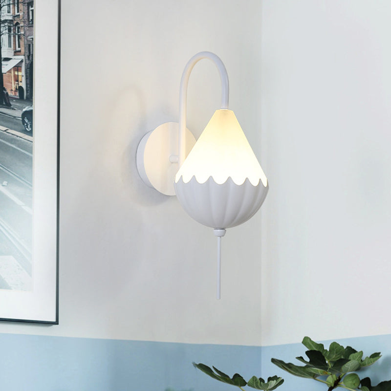 Metallic Curved Arm Wall Light Fixture Contemporary LED Wall Sconce in White with Pear Acrylic Shade Clearhalo 'Cast Iron' 'Glass' 'Industrial' 'Modern wall lights' 'Modern' 'Tiffany' 'Traditional wall lights' 'Wall Lamps & Sconces' 'Wall Lights' Lighting' 732644