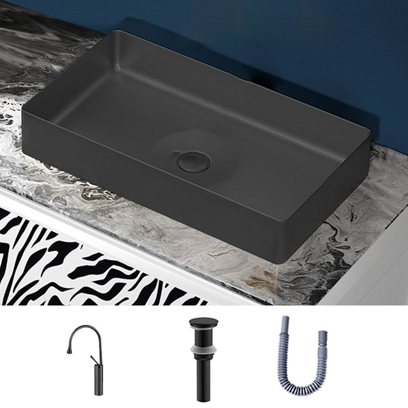 Modern Bathroom Sink with Pop-Up Drain Rectangular Metal Vessel Bathroom Sink Black Droplet Faucet Sink with Faucet Clearhalo 'Bathroom Remodel & Bathroom Fixtures' 'Bathroom Sinks & Faucet Components' 'Bathroom Sinks' 'bathroom_sink' 'Home Improvement' 'home_improvement' 'home_improvement_bathroom_sink' 7327838