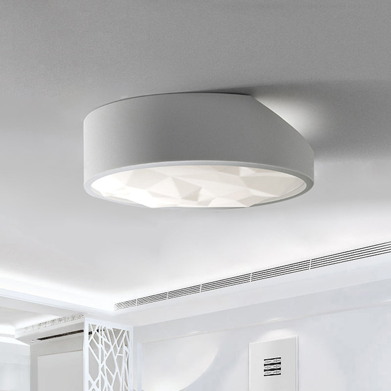 Minimalist Drum Flush Mount Lighting Metal 17"/21" Wide LED Living Room Flush Ceiling Lamp in White Clearhalo 'Ceiling Lights' 'Close To Ceiling Lights' 'Close to ceiling' 'Flush mount' Lighting' 732894