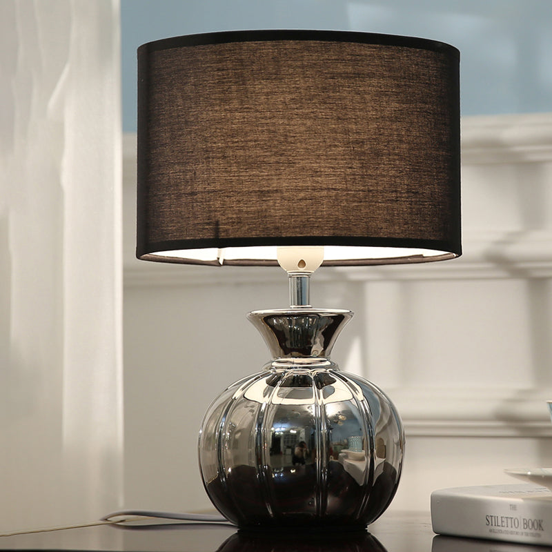 Modern Round Fabric Table Lamp 1 Light Nightstand Lighting in Black with Globe Ceramic Base Black Clearhalo 'Lamps' 'Table Lamps' Lighting' 733521