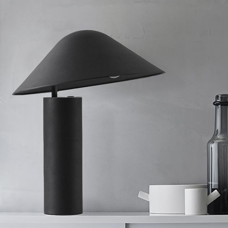 Mushroom Table Light Modernist Aluminum LED Bedside Desk Lamp in Black with Cylinder Iron Base Clearhalo 'Lamps' 'Table Lamps' Lighting' 734019