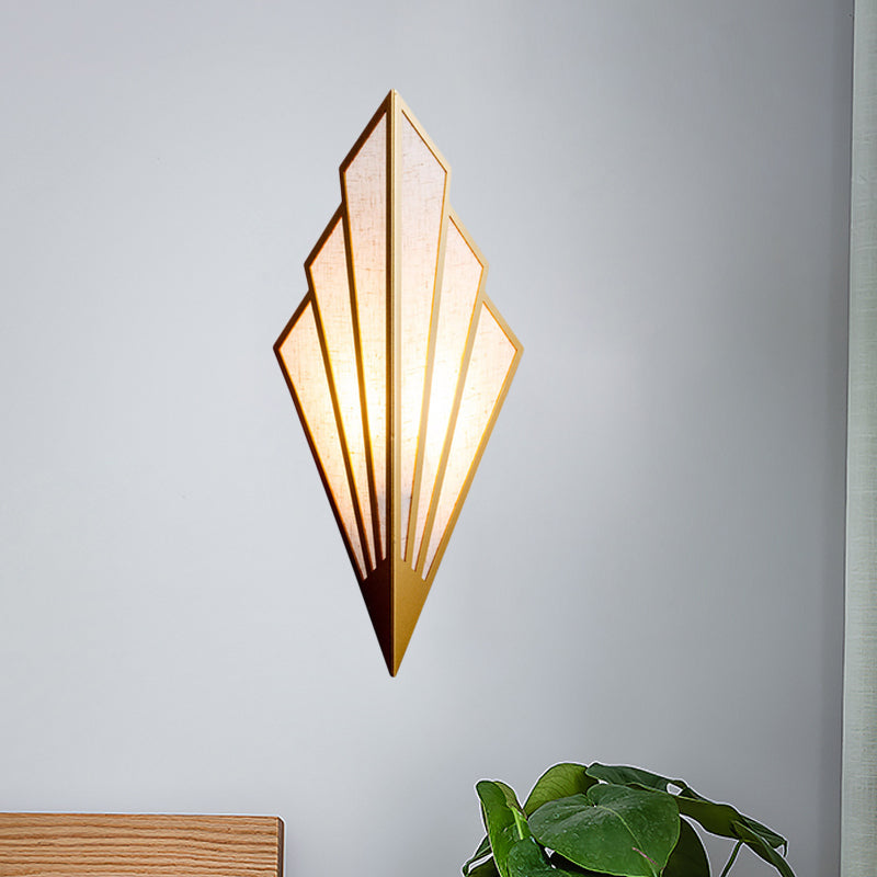 Folding Fan Metal Wall Mounted Lamp Modernist 1-Light Gold Finish Flush Wall Sconce Clearhalo 'Cast Iron' 'Glass' 'Industrial' 'Modern wall lights' 'Modern' 'Tiffany' 'Traditional wall lights' 'Wall Lamps & Sconces' 'Wall Lights' Lighting' 734735