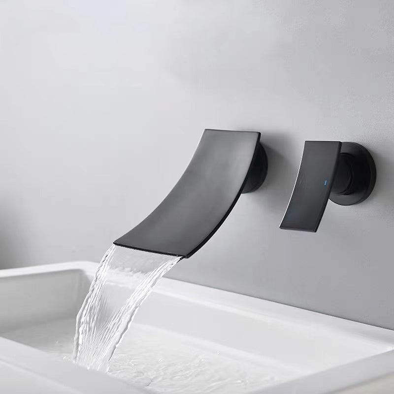 Single Lever Handle Bathroom Faucet 2 Holes Wall-Mounted Waterfall Spout Sink Faucet Preto Mate Lever Handles Clearhalo 'bathroom_sink_faucets' 'Conjuntos de Torneiras de Lavatório e Banheiro' 'home_improvement' 'home_improvement_bathroom_sink_faucets' 'Mobiliário Doméstico' 'Página inicial' 'Renovação e equipamento de casa de banho' 'Torneira para lavatório de banheiro' 7349984