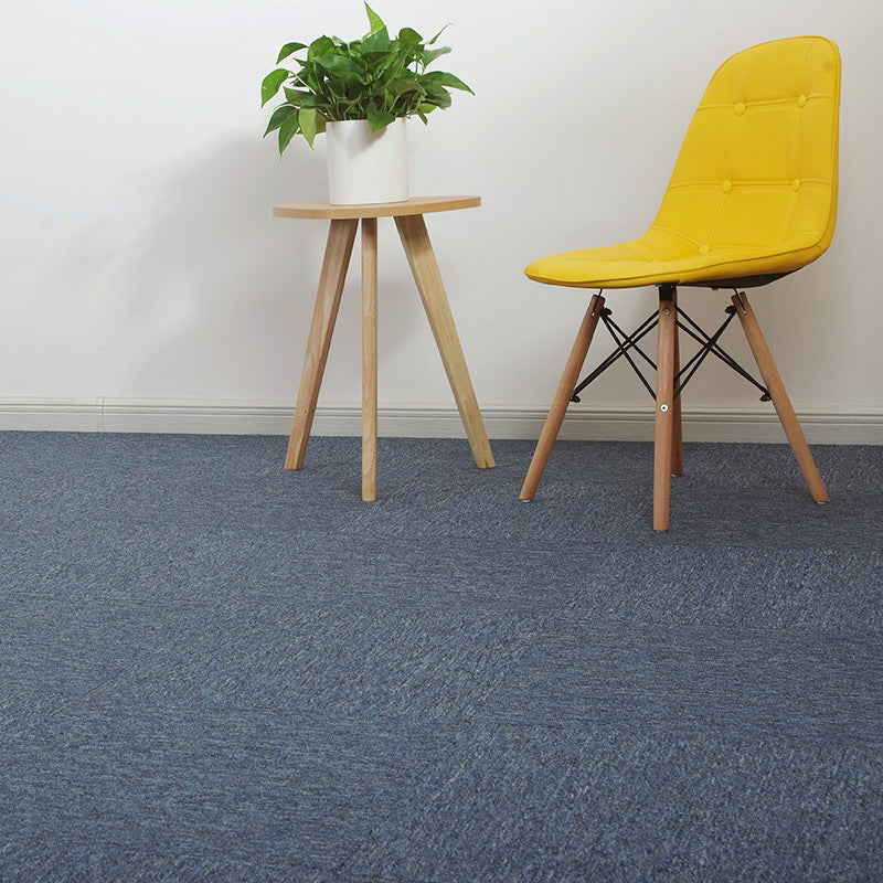 Modern Carpet Tile Level Loop Self Adhesive Fire Resistant Carpet Tiles Gray Blue 60-Piece Set Clearhalo 'Carpet Tiles & Carpet Squares' 'carpet_tiles_carpet_squares' 'Flooring 'Home Improvement' 'home_improvement' 'home_improvement_carpet_tiles_carpet_squares' Walls and Ceiling' 7351633