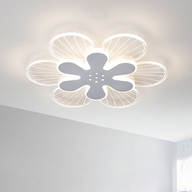 White Flower Flush Light Fixture Contemporary 16.5"/20.5" Wide LED Acrylic Flush Mounted Lamp in White/Warm Light Clearhalo 'Ceiling Lights' 'Close To Ceiling Lights' 'Close to ceiling' 'Flush mount' Lighting' 736060