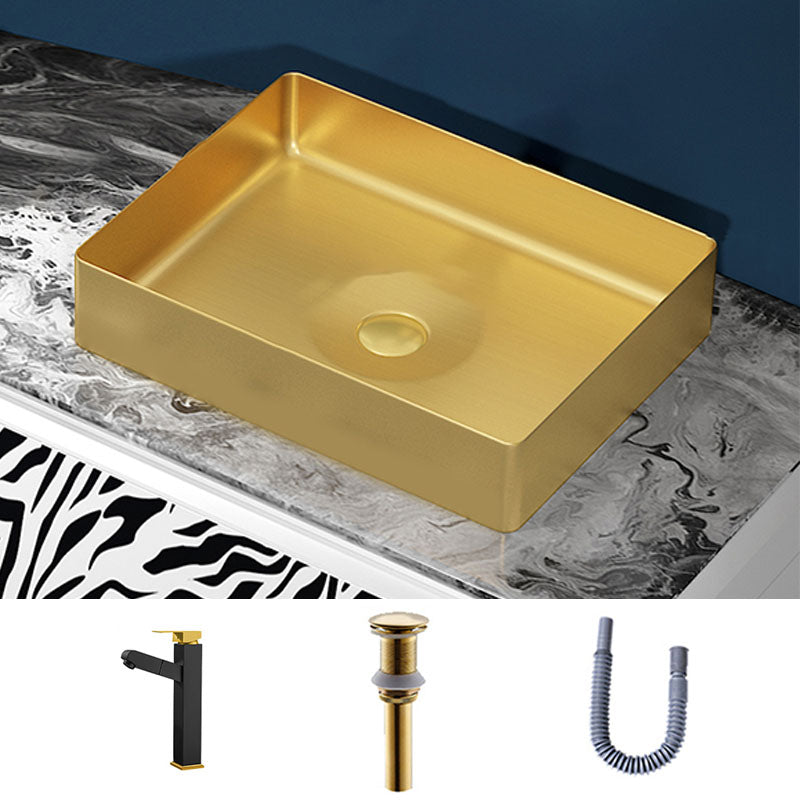 Modern Bathroom Sink with Pop-Up Drain Metal Rectangular Vessel Bathroom Sink Gold Square Pulling Faucet Sink with Faucet Clearhalo 'Bathroom Remodel & Bathroom Fixtures' 'Bathroom Sinks & Faucet Components' 'Bathroom Sinks' 'bathroom_sink' 'Home Improvement' 'home_improvement' 'home_improvement_bathroom_sink' 7362370