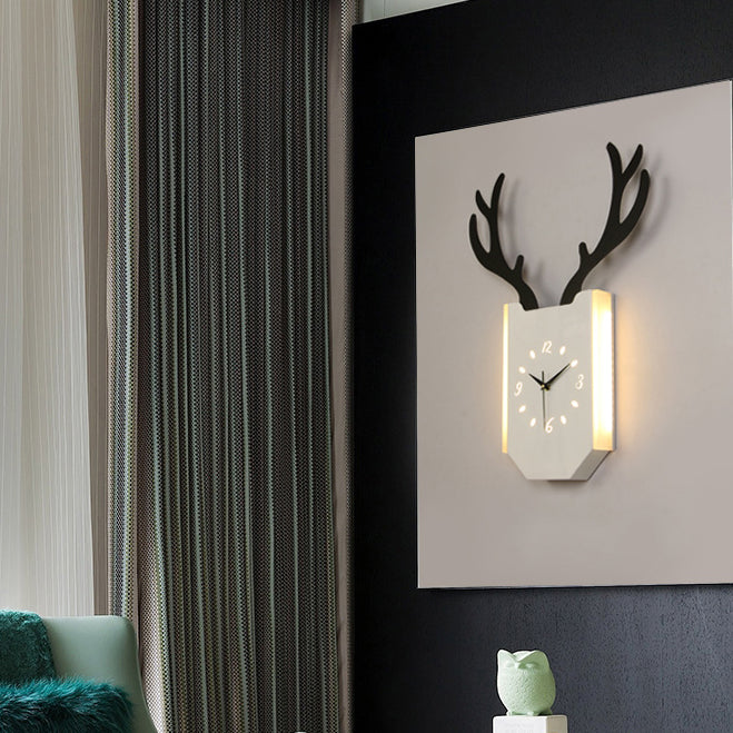 Wood Clock Shape Sconce Light with Antlers Hallway Foyer Rustic Animal LED Wall Lamp Clearhalo 'Wall Lamps & Sconces' 'Wall Lights' Lighting' 73676