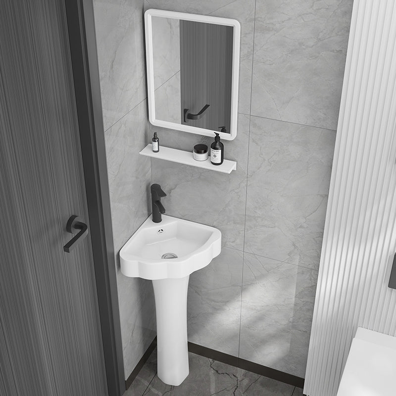 Modern Bathroom Vanity Freestanding Single-Sink Bathroom Vanity Set Clearhalo 'Bathroom Remodel & Bathroom Fixtures' 'Bathroom Vanities' 'bathroom_vanities' 'Home Improvement' 'home_improvement' 'home_improvement_bathroom_vanities' 7370880
