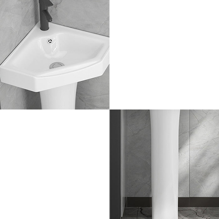 Modern Bathroom Vanity Freestanding Single-Sink Bathroom Vanity Set Clearhalo 'Bathroom Remodel & Bathroom Fixtures' 'Bathroom Vanities' 'bathroom_vanities' 'Home Improvement' 'home_improvement' 'home_improvement_bathroom_vanities' 7370886