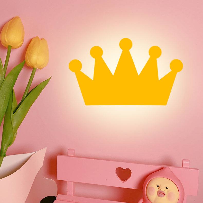 Lovely Cartoon Crown Wall Light Wood Energy-Saving LED Wall Sconce for Kid Bedroom Clearhalo 'Wall Lamps & Sconces' 'Wall Lights' Lighting' 73802