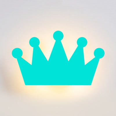 Lovely Cartoon Crown Wall Light Wood Energy-Saving LED Wall Sconce for Kid Bedroom Green Clearhalo 'Wall Lamps & Sconces' 'Wall Lights' Lighting' 73803