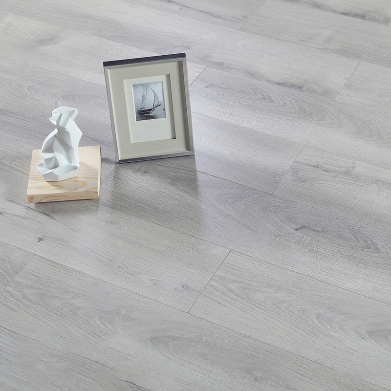 Laminate Flooring Wooden Click-clock Scratch Resistant Indoor Laminate Flooring Light Gray Clearhalo 'Flooring 'Home Improvement' 'home_improvement' 'home_improvement_laminate_flooring' 'Laminate Flooring' 'laminate_flooring' Walls and Ceiling' 7382145