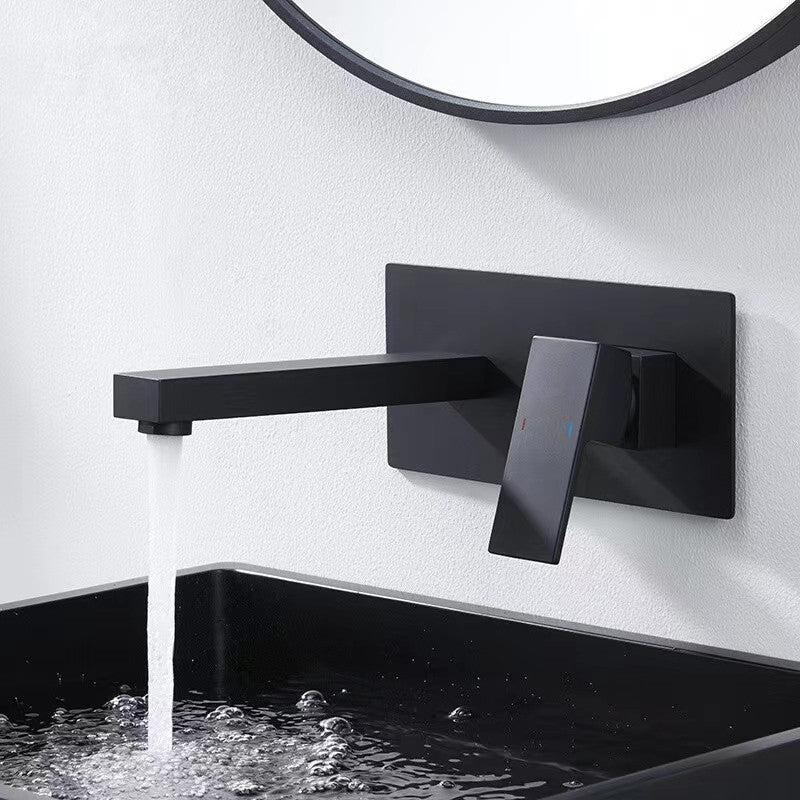 Wall Mounted Sink Faucet Single Lever Handle 2 Holes Bathroom Sink Faucet Preto Clearhalo 'bathroom_sink_faucets' 'Conjuntos de Torneiras de Lavatório e Banheiro' 'home_improvement' 'home_improvement_bathroom_sink_faucets' 'Mobiliário Doméstico' 'Página inicial' 'Renovação e equipamento de casa de banho' 'Torneira para lavatório de banheiro' 7387851