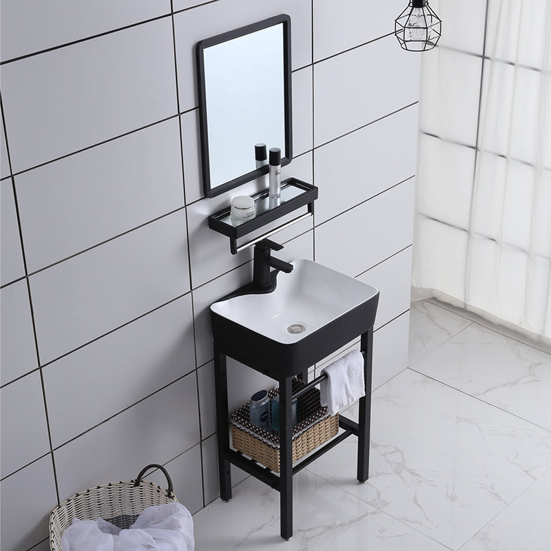 Modern Bathroom Sink Vanity Freestanding Single-Sink Bathroom Vanity Clearhalo 'Bathroom Remodel & Bathroom Fixtures' 'Bathroom Vanities' 'bathroom_vanities' 'Home Improvement' 'home_improvement' 'home_improvement_bathroom_vanities' 7444222