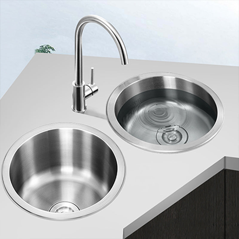 Contemporary Single Bowl Kitchen Sink Round Stainless Steel Sink with Drain Strainer Kit Clearhalo 'Home Improvement' 'home_improvement' 'home_improvement_kitchen_sinks' 'Kitchen Remodel & Kitchen Fixtures' 'Kitchen Sinks & Faucet Components' 'Kitchen Sinks' 'kitchen_sinks' 7465398