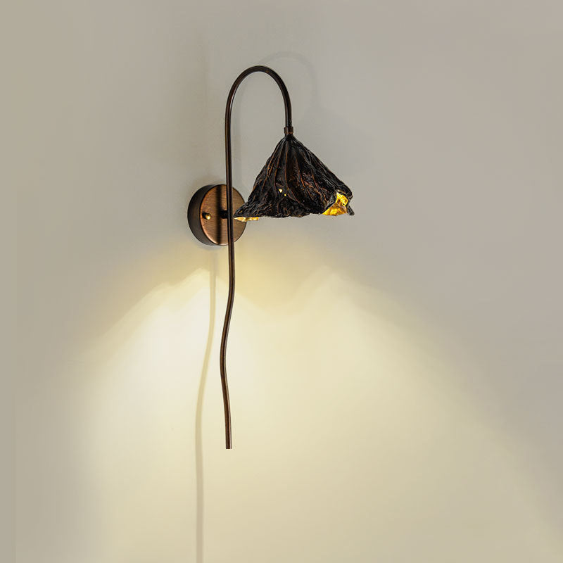 Black Lotus Seedpod Wall Light Sconce Contemporary 1-Head Metallic LED Wall Mount Lamp Clearhalo 'Cast Iron' 'Glass' 'Industrial' 'Modern wall lights' 'Modern' 'Tiffany' 'Traditional wall lights' 'Wall Lamps & Sconces' 'Wall Lights' Lighting' 759633