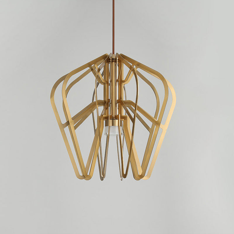 Crown Shaped Bistro Drop Pendant Metal Postmodern LED Hanging Light Fixture in Gold Clearhalo 'Ceiling Lights' 'Modern Pendants' 'Modern' 'Pendant Lights' 'Pendants' Lighting' 759789