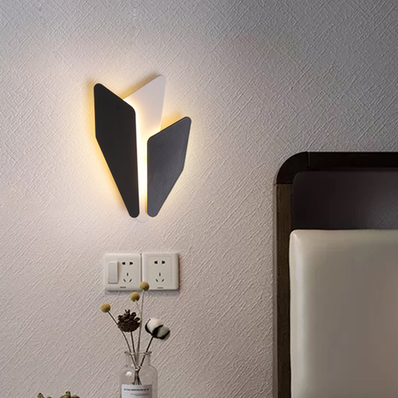 Splicing Bedside Wall Light Sconce Metal LED Contemporary Wall Mount Lamp Fixture in Black, Warm/White Light Clearhalo 'Cast Iron' 'Glass' 'Industrial' 'Modern wall lights' 'Modern' 'Tiffany' 'Traditional wall lights' 'Wall Lamps & Sconces' 'Wall Lights' Lighting' 763000