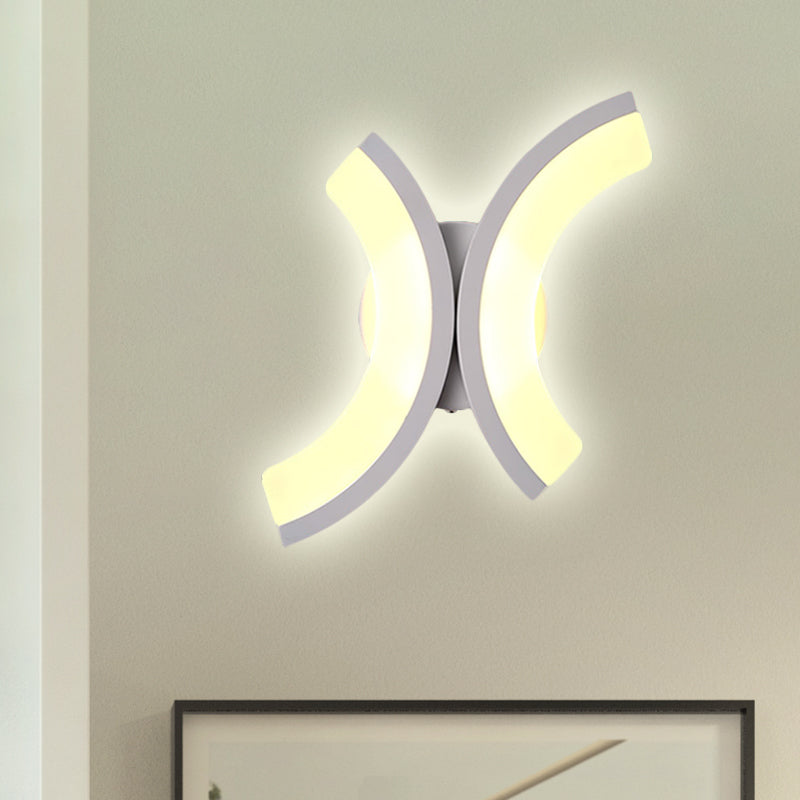 Geometric Wall Sconce Lighting Minimalist Acrylic LED White Wall Lamp in Warm/White Light Clearhalo 'Modern wall lights' 'Modern' 'Wall Lamps & Sconces' 'Wall Lights' Lighting' 767827