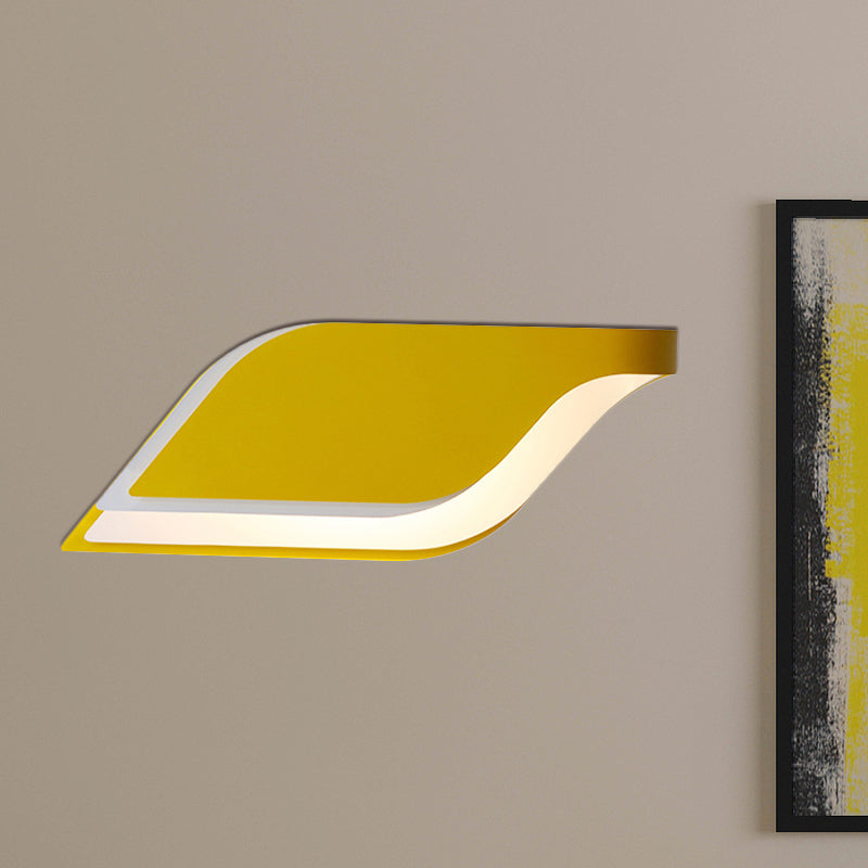 Leaf Wall Mounted Lamp Nordic Metal 1 Light Sconce Light Fixture in Yellow/Grey/Green Yellow Clearhalo 'Cast Iron' 'Glass' 'Industrial' 'Modern wall lights' 'Modern' 'Tiffany' 'Traditional wall lights' 'Wall Lamps & Sconces' 'Wall Lights' Lighting' 767866