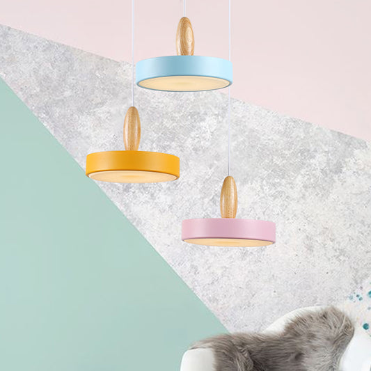 Circle Metal Hanging Pendant Light Contemporary 3 Lights Blue and Pink and Yellow Ceiling Light Blue-Pink-Yellow Clearhalo 'Ceiling Lights' 'Modern Pendants' 'Modern' 'Pendant Lights' 'Pendants' Lighting' 769464