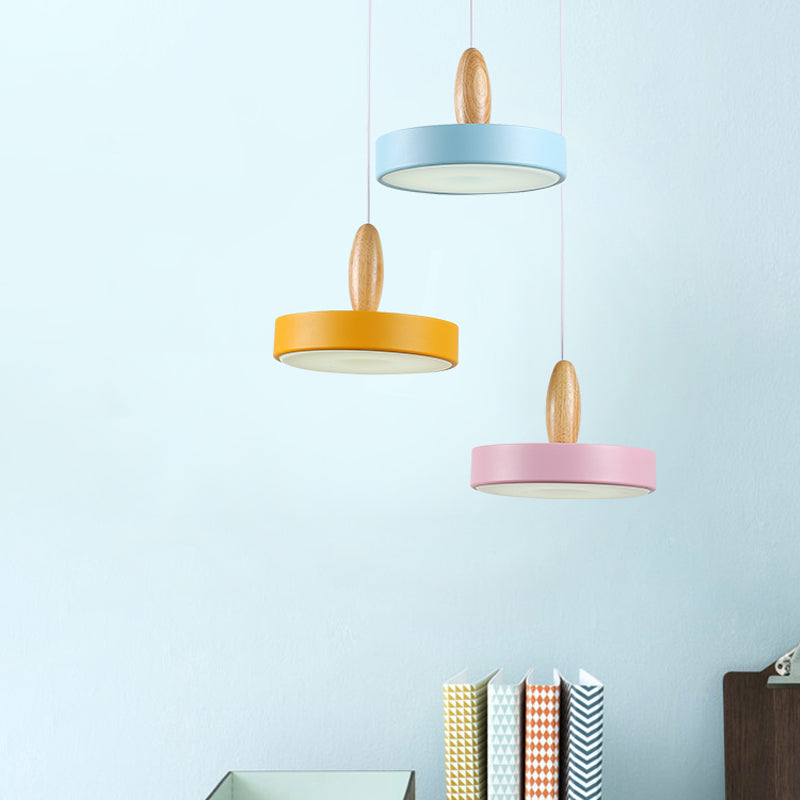 Circle Metal Hanging Pendant Light Contemporary 3 Lights Blue and Pink and Yellow Ceiling Light Clearhalo 'Ceiling Lights' 'Modern Pendants' 'Modern' 'Pendant Lights' 'Pendants' Lighting' 769466