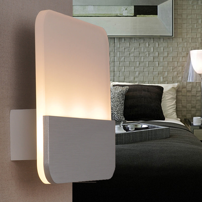 White Round/Square LED Sconce Light Simple Single Light Acrylic Wall Lighting Ideas in Warm/White Clearhalo 'Modern wall lights' 'Modern' 'Wall Lamps & Sconces' 'Wall Lights' Lighting' 769908