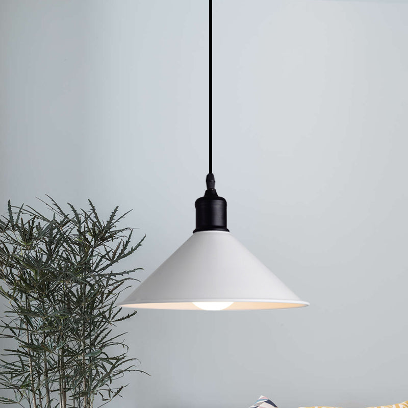 7.5"/8.5" Width Conical Metal Ceiling Pendant Light Modern 1 Light Dining Table Ceiling Light with Adjustable Cord in White Clearhalo 'Ceiling Lights' 'Modern Pendants' 'Modern' 'Pendant Lights' 'Pendants' Lighting' 773426