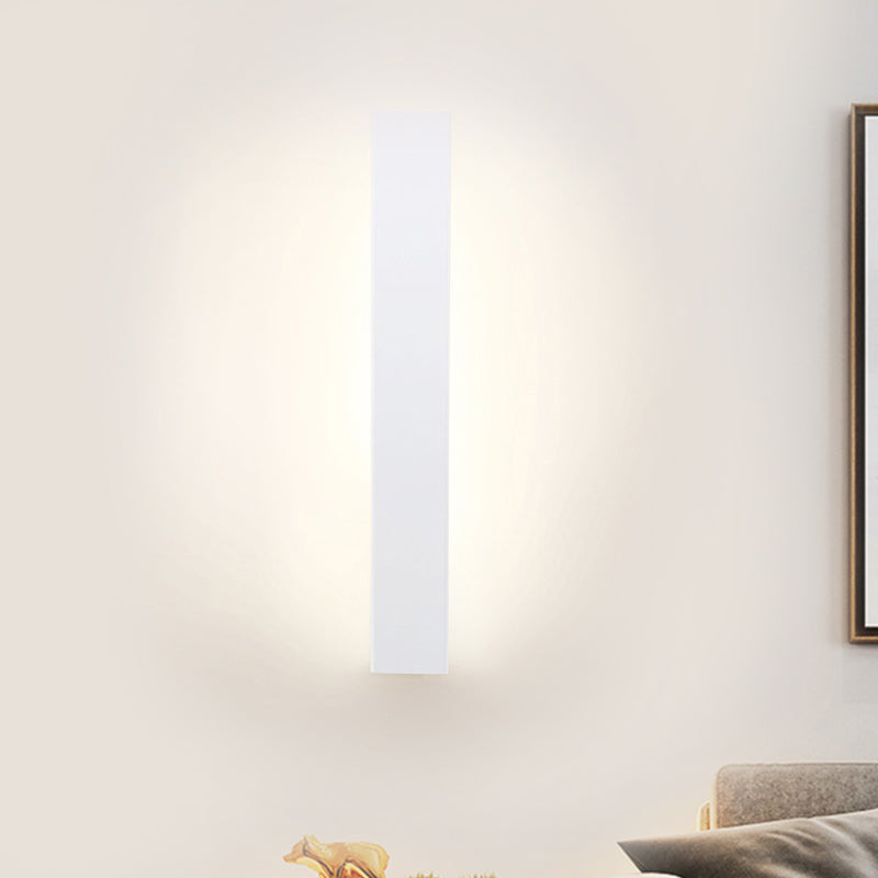 Simplistic Style LED Wall Lighting with Aluminum Shade Black/White Finish Linear Sconce Lighting for Bedroom White Clearhalo 'Cast Iron' 'Glass' 'Industrial' 'Modern wall lights' 'Modern' 'Tiffany' 'Traditional wall lights' 'Wall Lamps & Sconces' 'Wall Lights' Lighting' 773874