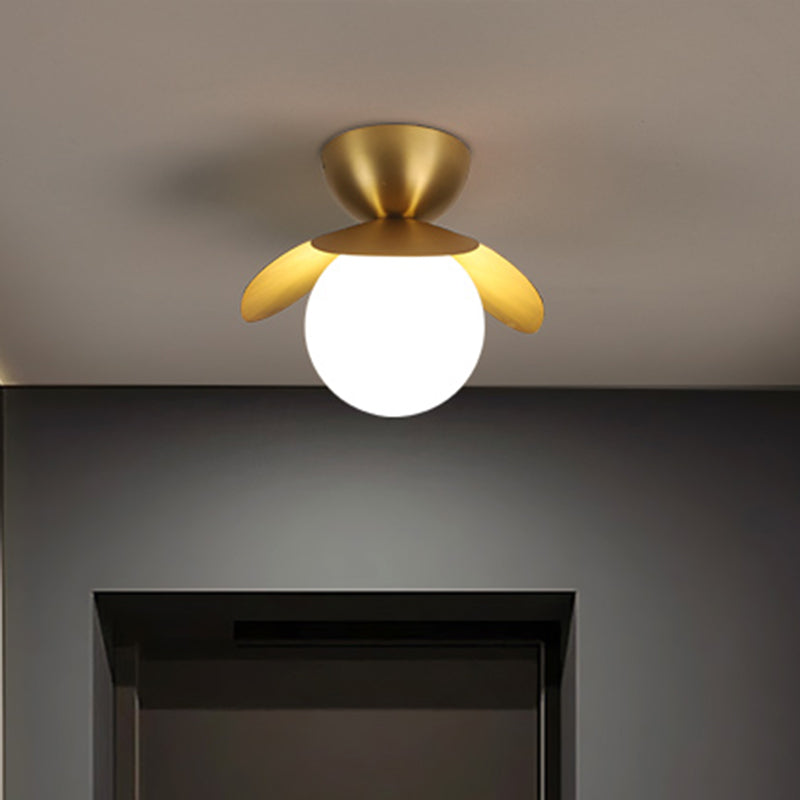 Petal Ceiling Mounted Fixture Post Modern Metal 1 Head Brass Finish LED Flushmount Lighting Brass Clearhalo 'Ceiling Lights' 'Close To Ceiling Lights' 'Close to ceiling' 'Flush mount' Lighting' 780907