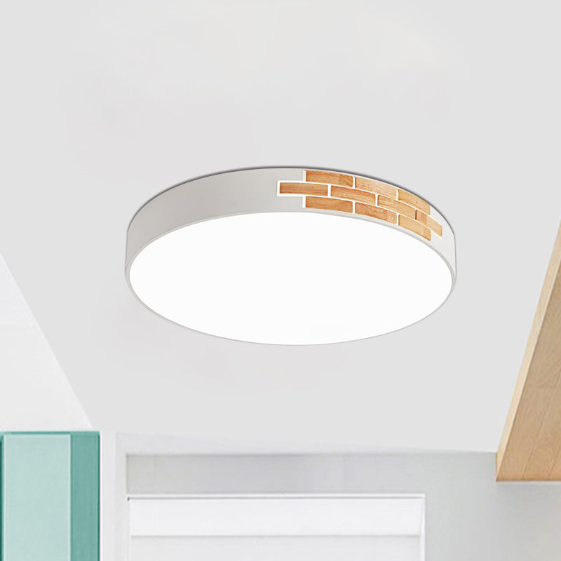 White and Wood Round Ceiling Mounted Light Minimalist LED Metal Flush Lamp Fixture, 16"/19.5"/23.5" Dia White Clearhalo 'Ceiling Lights' 'Close To Ceiling Lights' 'Close to ceiling' 'Flush mount' Lighting' 780953