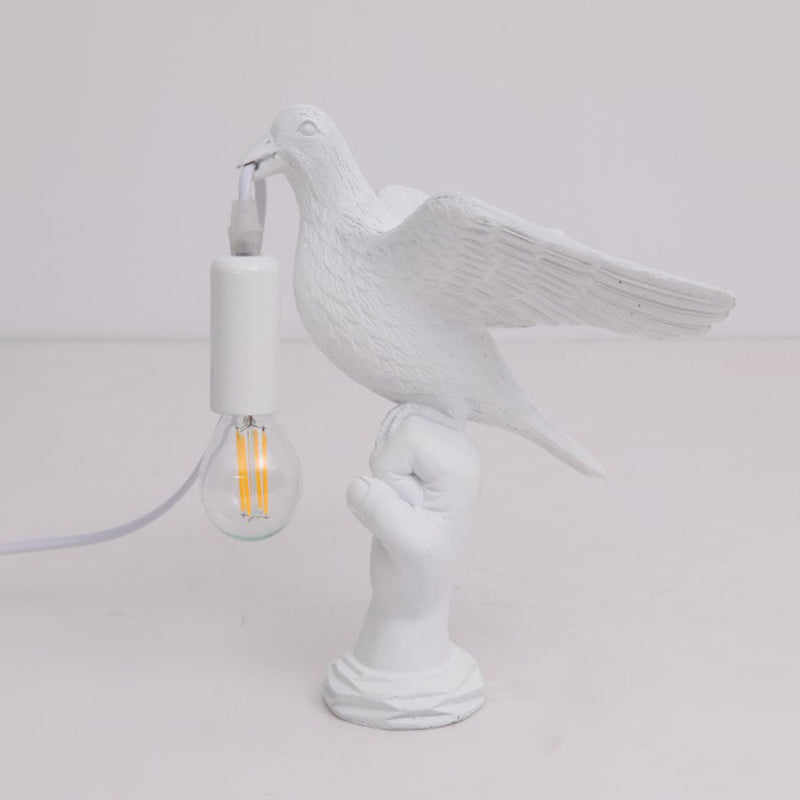 Nordic Style Bird Shaped Desk Light 1 Light Resin Night Table Lamp in White/Black for Bedroom Clearhalo 'Lamps' 'Table Lamps' Lighting' 781952