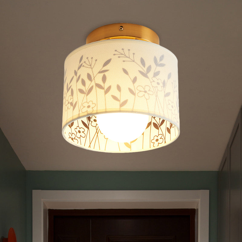 1 Light Drum Shade Semi Flush Mount Light Traditional Brass Finish Fabric Ceiling Lighting with Elk/Leaf Pattern Clearhalo 'Ceiling Lights' 'Close To Ceiling Lights' 'Close to ceiling' 'Semi-flushmount' Lighting' 785447