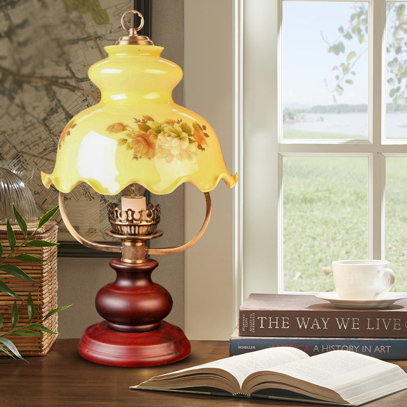 Pastoral Ruffle-Brim Gourd Night Lamp 1 Light Yellow Patterned Glass Table Lighting in Red Brown Red Brown Clearhalo 'Lamps' 'Table Lamps' Lighting' 785879
