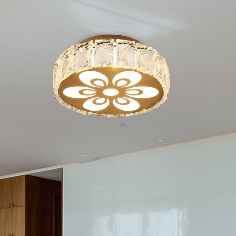 Prismatic Crystal Chrome Ceiling Flush Flower Patterned Circle Modernist LED Flush Mount Light Fixture Clearhalo 'Ceiling Lights' 'Close To Ceiling Lights' 'Close to ceiling' 'Flush mount' Lighting' 787510