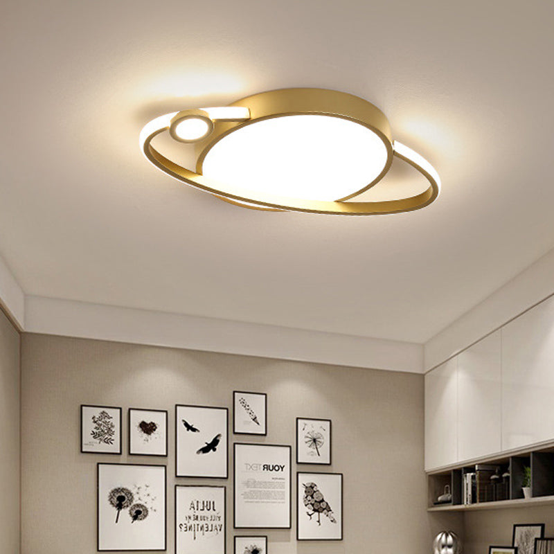 Gold Circle Flush Mount Spotlight Modern LED Acrylic Flush Ceiling Light Fixture in Warm/White Light Clearhalo 'Ceiling Lights' 'Close To Ceiling Lights' 'Close to ceiling' 'Flush mount' Lighting' 810408