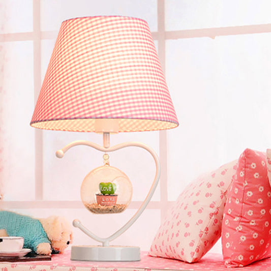 Metal Heart Shape Desk Lamp Contemporary Single Head Blue/Pink Reading Book Light for Study Room Pink Clearhalo 'Lamps' 'Table Lamps' Lighting' 810732