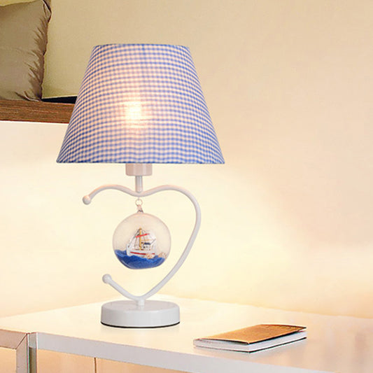 Metal Heart Shape Desk Lamp Contemporary Single Head Blue/Pink Reading Book Light for Study Room Clearhalo 'Lamps' 'Table Lamps' Lighting' 810738