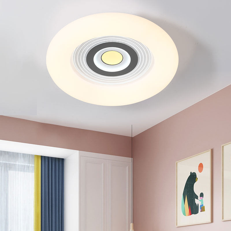 Acrylic Donut Ceiling Light Fixture Contemporary Led Flushmount Lighting in White Clearhalo 'Ceiling Lights' 'Close To Ceiling Lights' 'Close to ceiling' 'Flush mount' Lighting' 811021