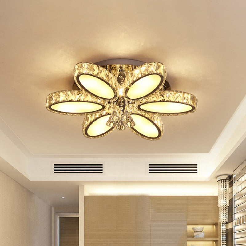 Modernist Blossom Flushmount Light 6/8 Heads Clear Crystal Flush Mount Fixture in Chrome for Living Room Clearhalo 'Ceiling Lights' 'Close To Ceiling Lights' 'Close to ceiling' 'Flush mount' Lighting' 812424