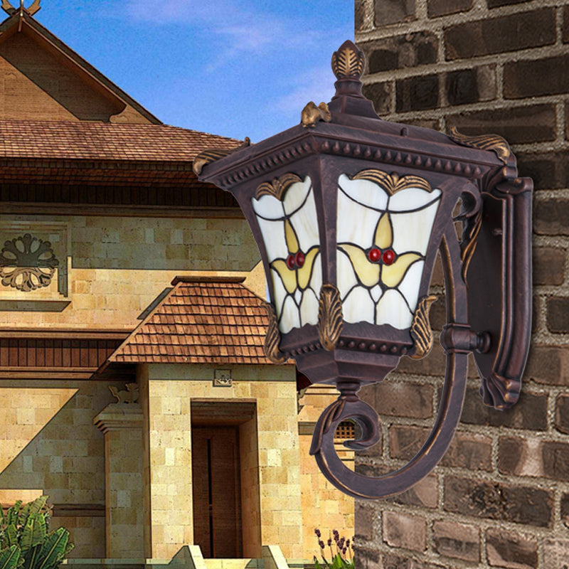 Bronze/Rust Red Scrolled Arm Wall Mounted Light Country Metal 1 Light Courtyard Wall Sconce Lighting with Flower Pattern Clearhalo 'Wall Lamps & Sconces' 'Wall Lights' Lighting' 814885