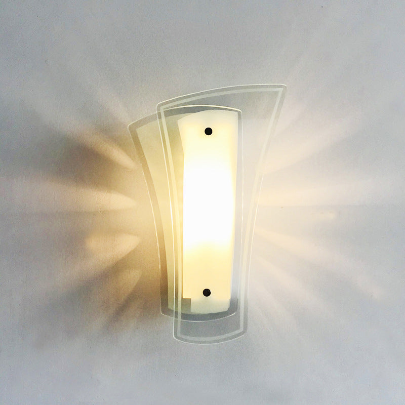 Geometric Living Room Wall Sconce Lamp Clear Glass 1 Light Modern Wall Mount Light Clearhalo 'Cast Iron' 'Glass' 'Industrial' 'Modern wall lights' 'Modern' 'Tiffany' 'Traditional wall lights' 'Wall Lamps & Sconces' 'Wall Lights' Lighting' 875338