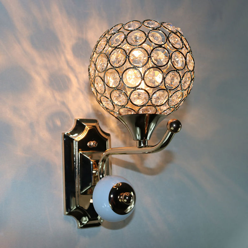 Modernist Circle Wall Sconce 1 Head Crystal-Encrusted Wall Mount Light Fixture in Gold Clearhalo 'Cast Iron' 'Glass' 'Industrial' 'Modern wall lights' 'Modern' 'Tiffany' 'Traditional wall lights' 'Wall Lamps & Sconces' 'Wall Lights' Lighting' 915906
