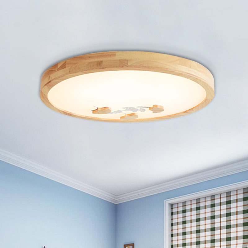 Circle Ceiling Mounted Lamp Simple Wood LED Bedroom Flushmount Light with White/Green Ginkgo Leaf Pattern Clearhalo 'Ceiling Lights' 'Close To Ceiling Lights' 'Close to ceiling' 'Flush mount' Lighting' 917844