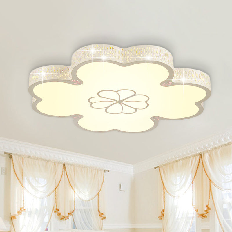 Cartoon Flower Ultrathin Flush Lighting Acrylic LED Bedroom Flush Mount Lamp in White/Blue White Clearhalo 'Ceiling Lights' 'Close To Ceiling Lights' 'Close to ceiling' 'Flush mount' Lighting' 917851